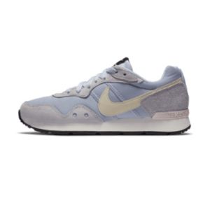 Nike venture runner